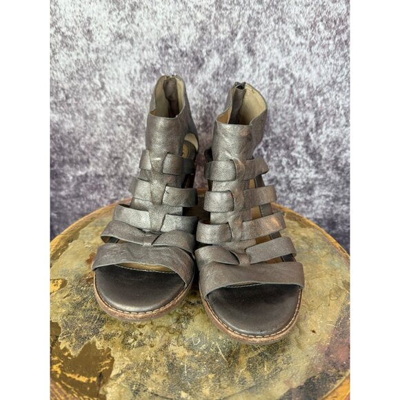 Sofft Wedge Sandals Womens 7 Gold Metallic Leather Gladiator Boho Mod City - Picture 3 of 10